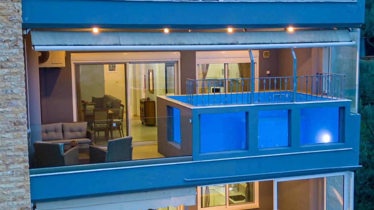 Grand Suites With Private Pools Kalamata Luaran gambar