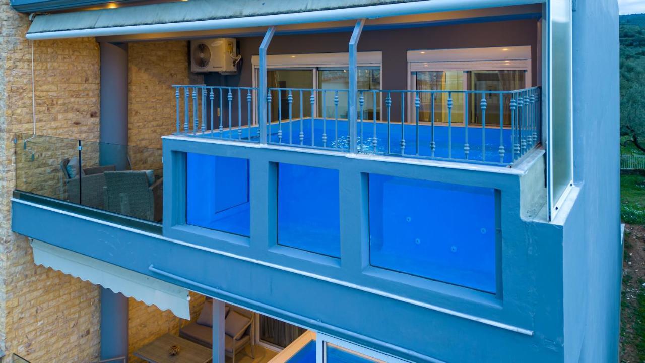 Grand Suites With Private Pools Kalamata Luaran gambar