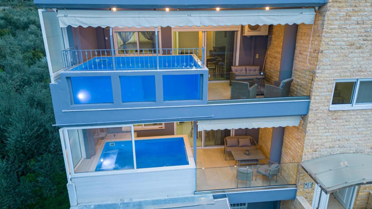 Grand Suites With Private Pools Kalamata Luaran gambar