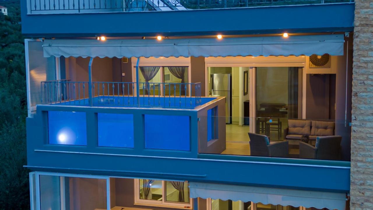 Grand Suites With Private Pools Kalamata Luaran gambar