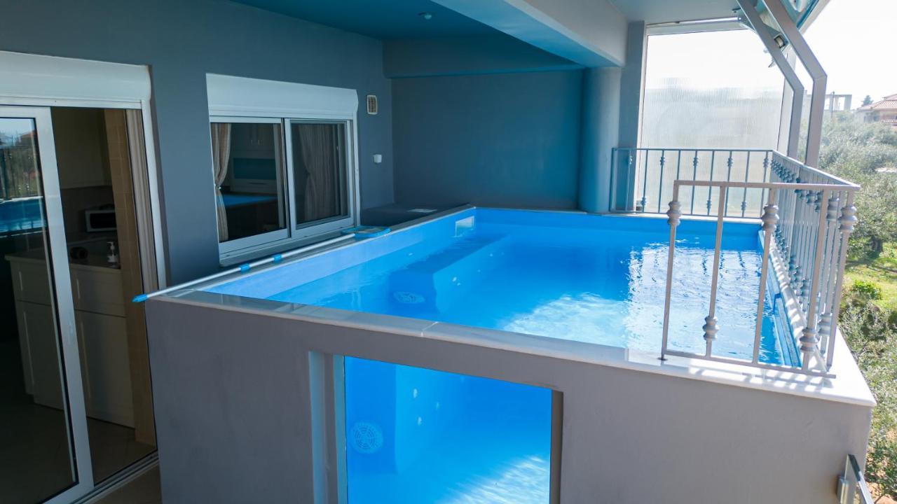 Grand Suites With Private Pools Kalamata Luaran gambar