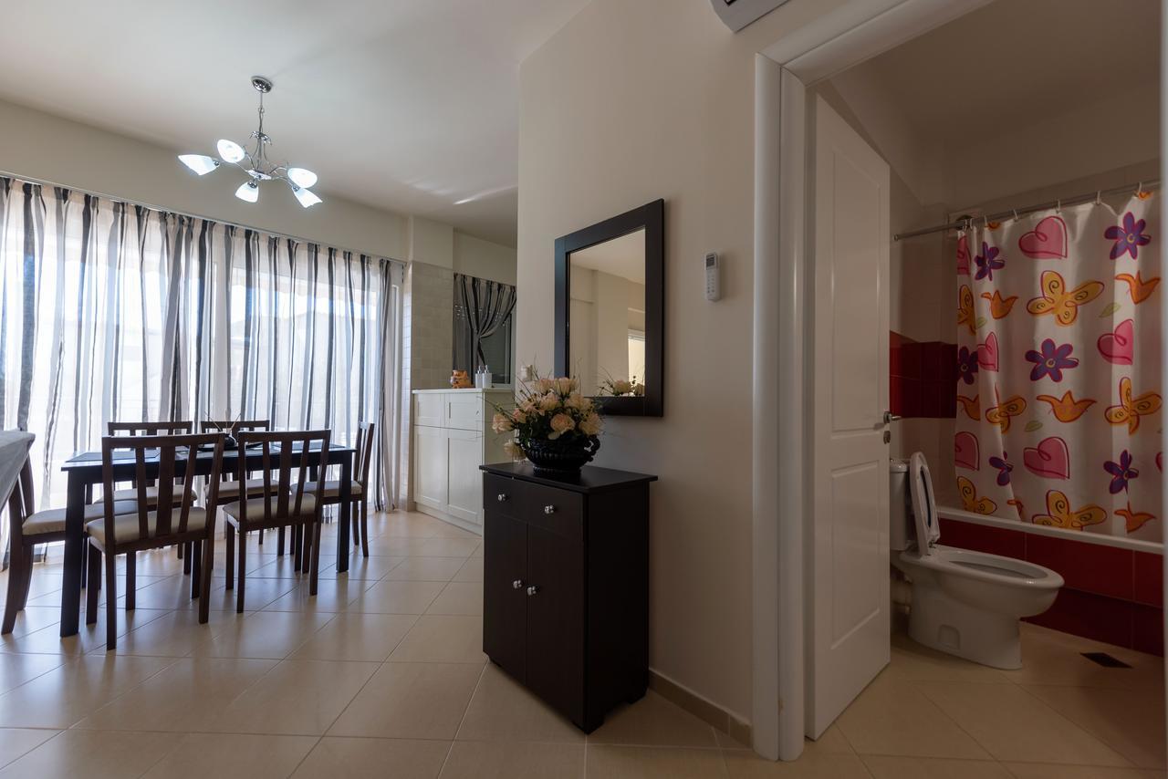 Grand Suites With Private Pools Kalamata Luaran gambar