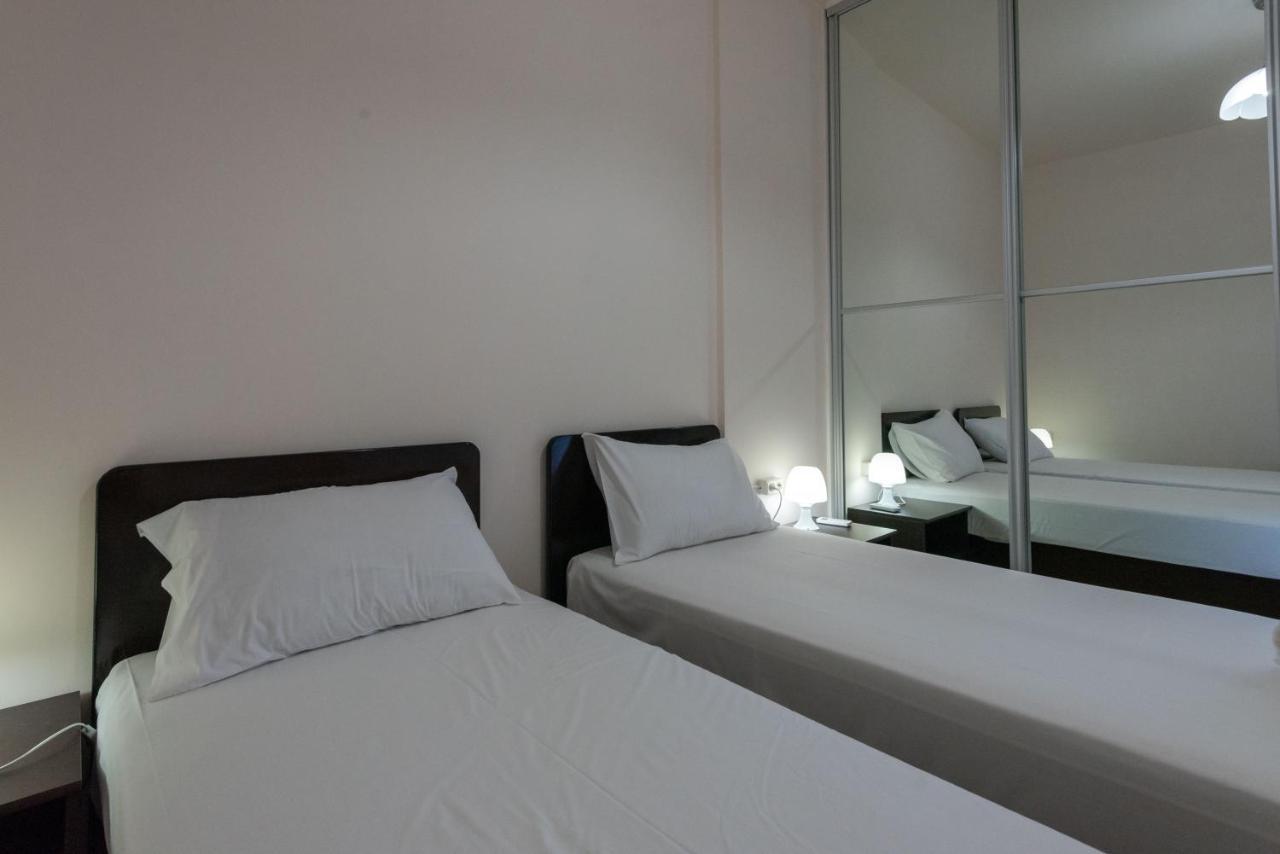 Grand Suites With Private Pools Kalamata Luaran gambar