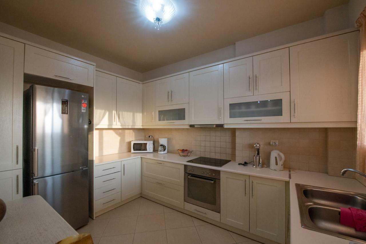 Grand Suites With Private Pools Kalamata Luaran gambar